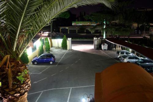 Meridiano Hotel Nápoly Kültér fotó
